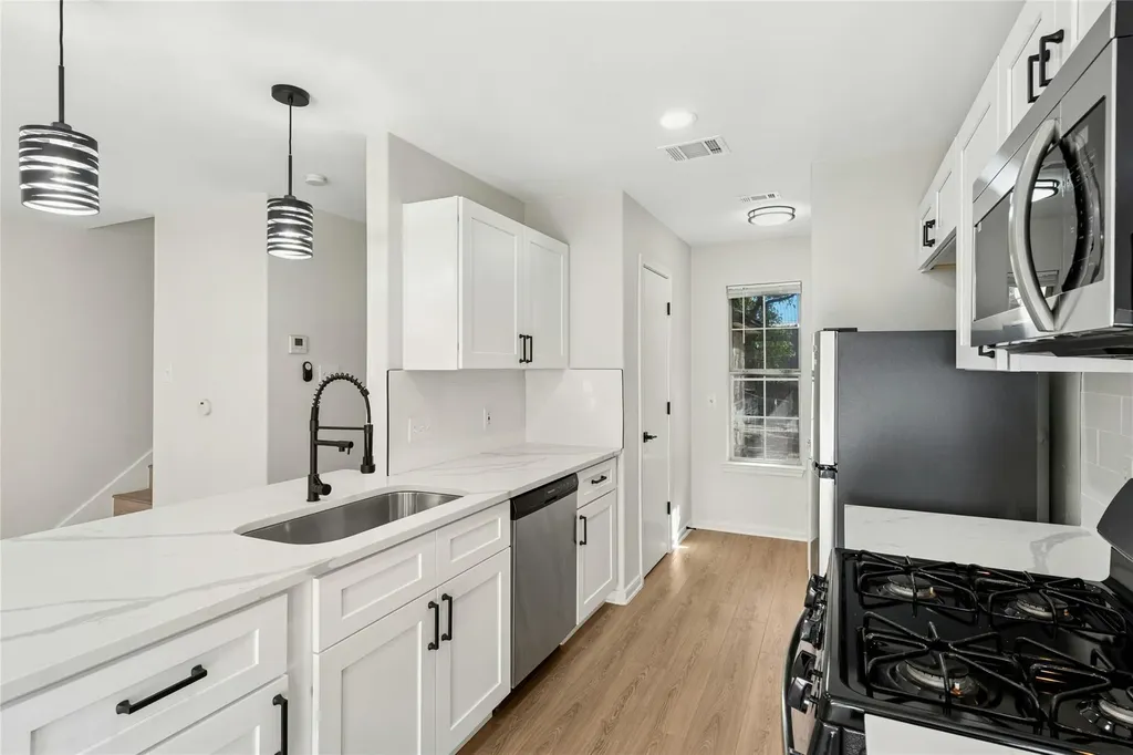 1708 E 17th Street Austin TX 78702