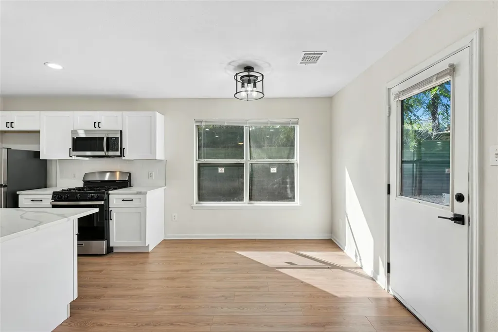 1708 E 17th Street Austin TX 78702