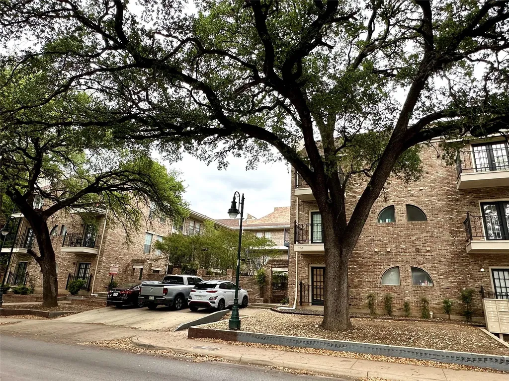 2801 Rio Grande Street Austin TX 78705