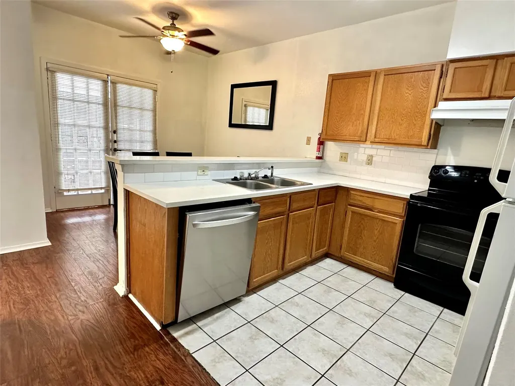 2801 Rio Grande Street Austin TX 78705