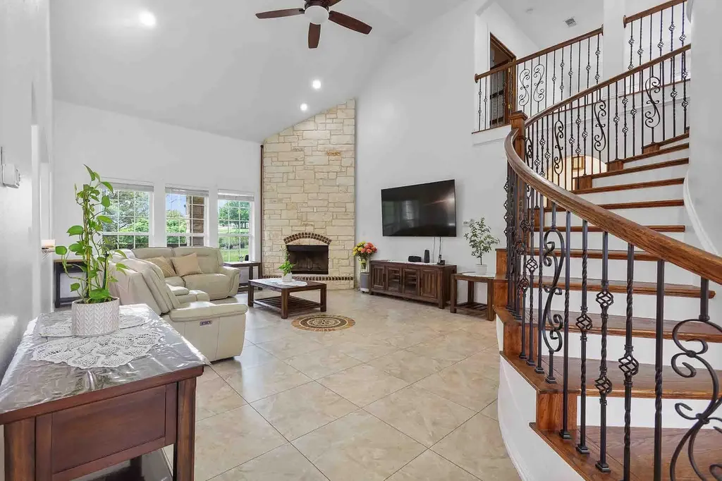 323 Woodbrook Trail Buda TX 78610