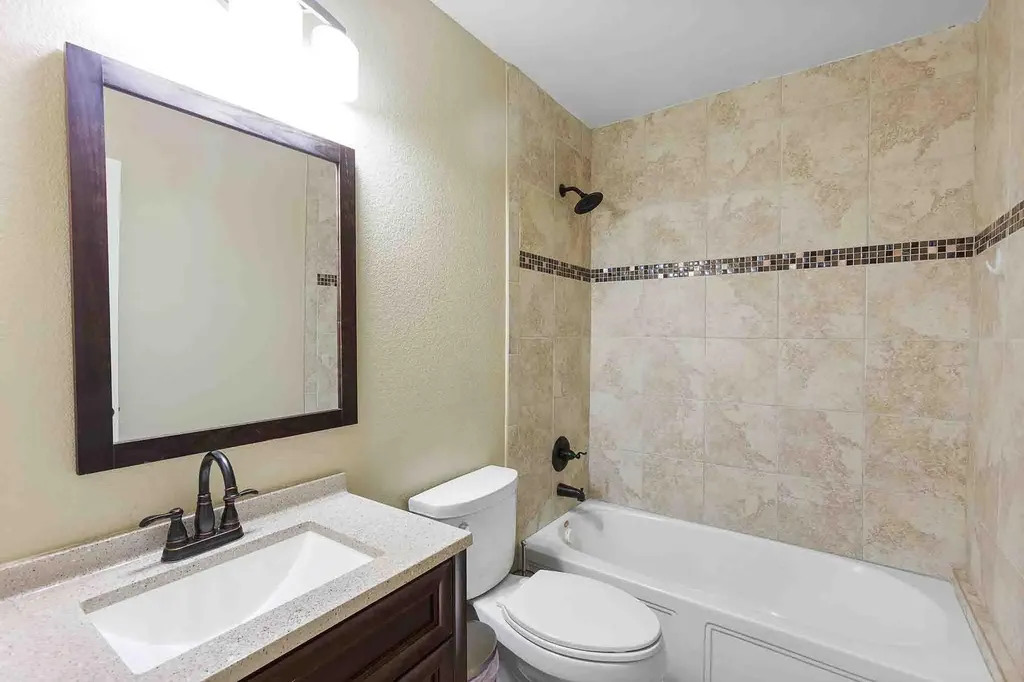 323 Woodbrook Trail Buda TX 78610