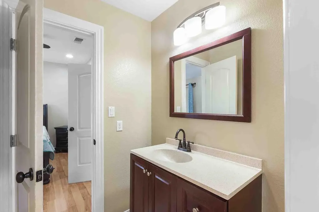 323 Woodbrook Trail Buda TX 78610