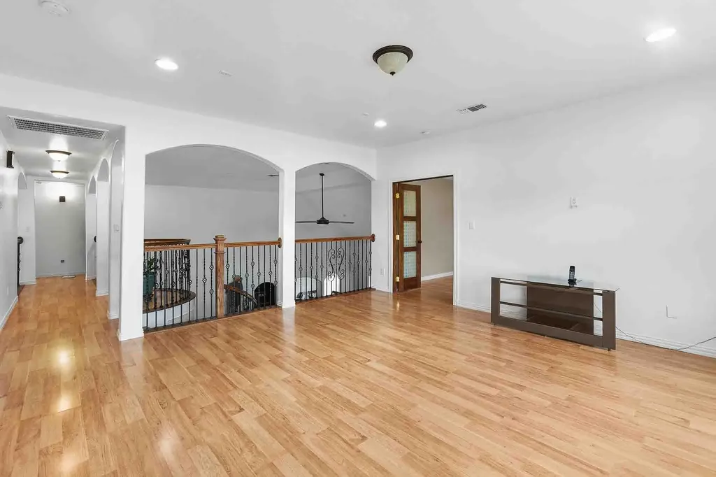 323 Woodbrook Trail Buda TX 78610