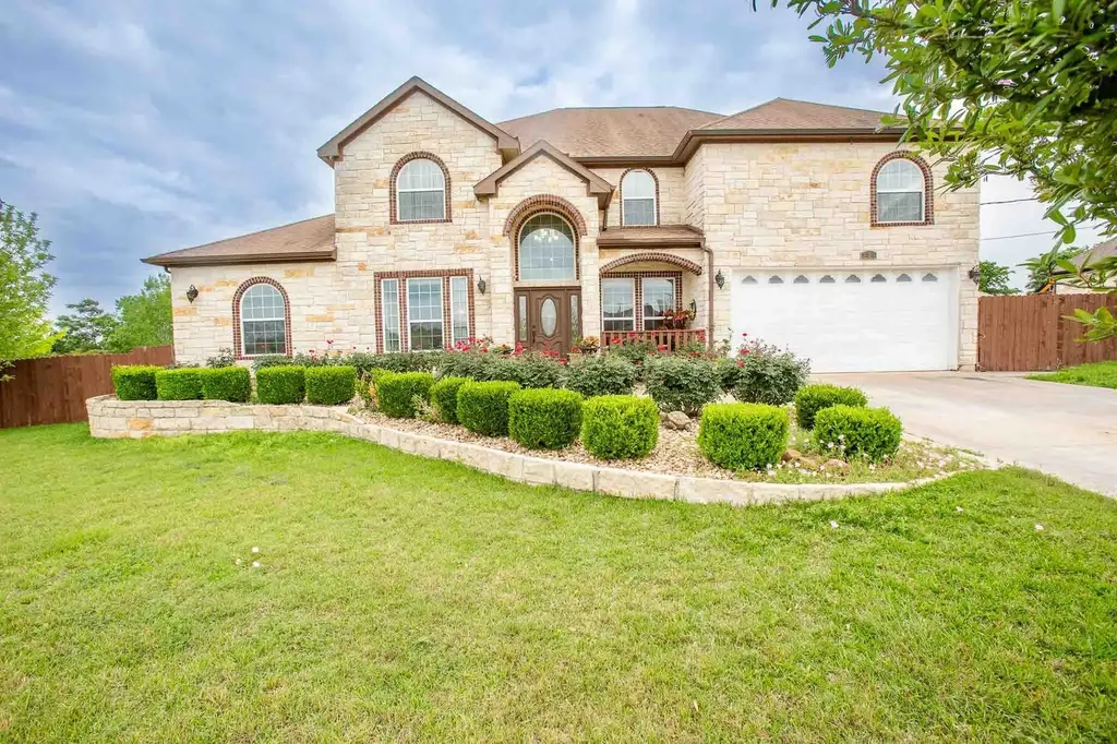 323 Woodbrook Trail Buda TX 78610