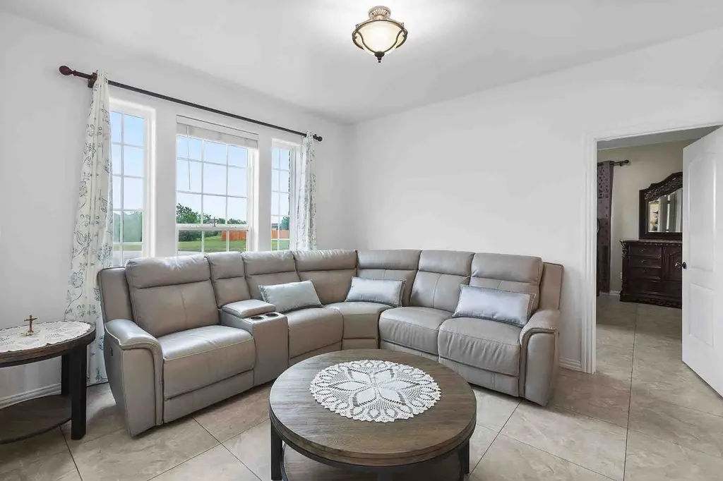 323 Woodbrook Trail Buda TX 78610