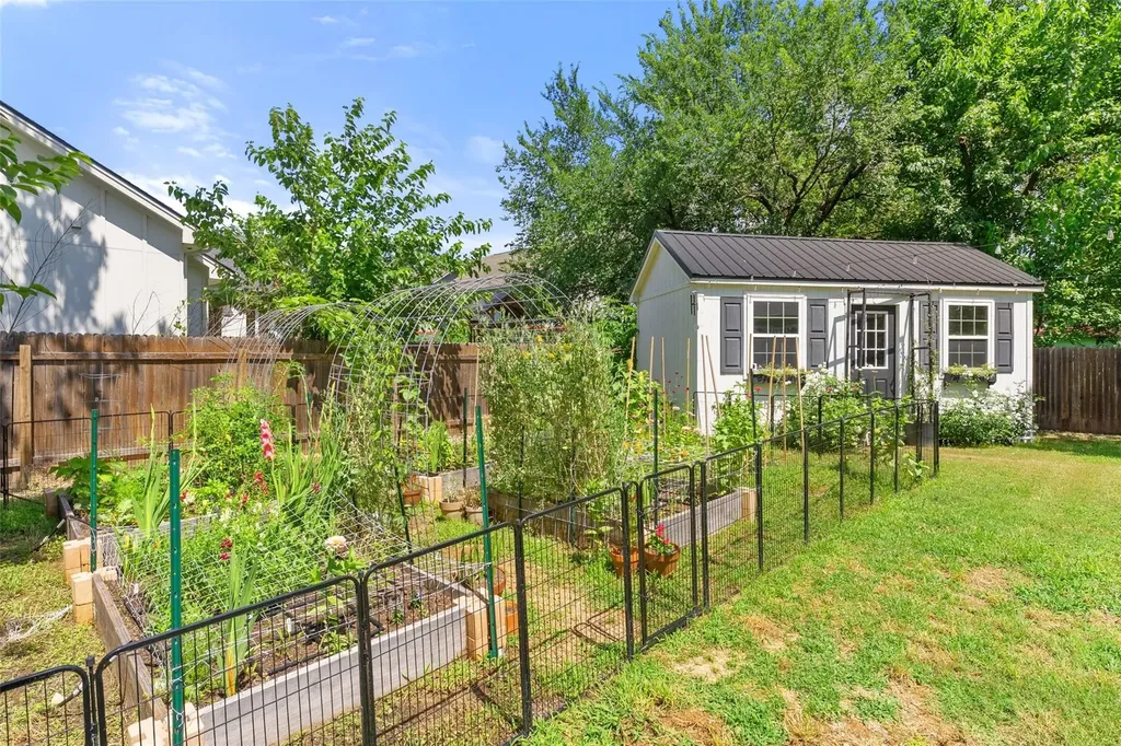 1410 Hart Street Georgetown TX 78626