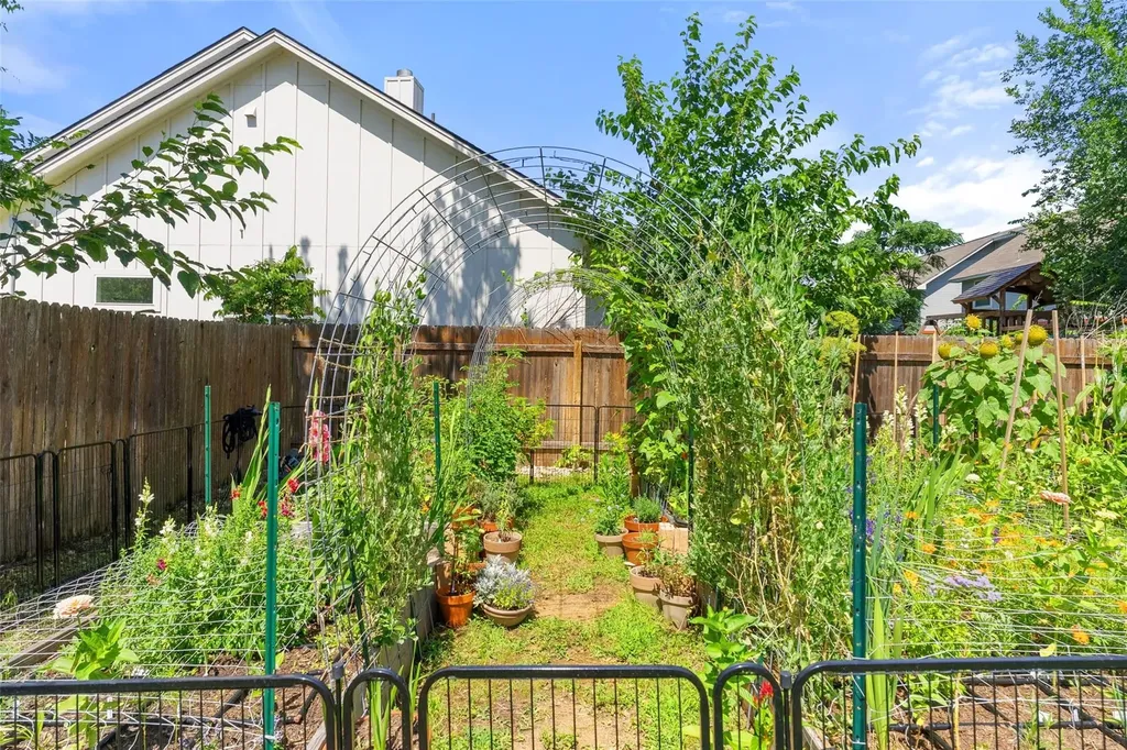 1410 Hart Street Georgetown TX 78626