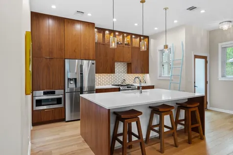 1609 W 8th Street Austin TX 78703