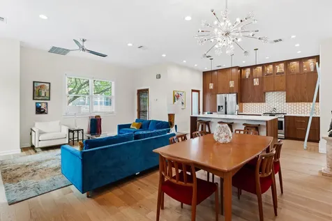 1609 W 8th Street Austin TX 78703