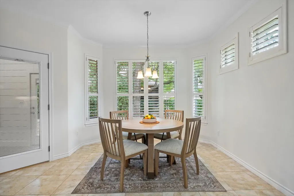 916 Heritage Oaks Bend Georgetown TX 78633