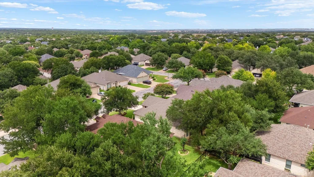 916 Heritage Oaks Bend Georgetown TX 78633