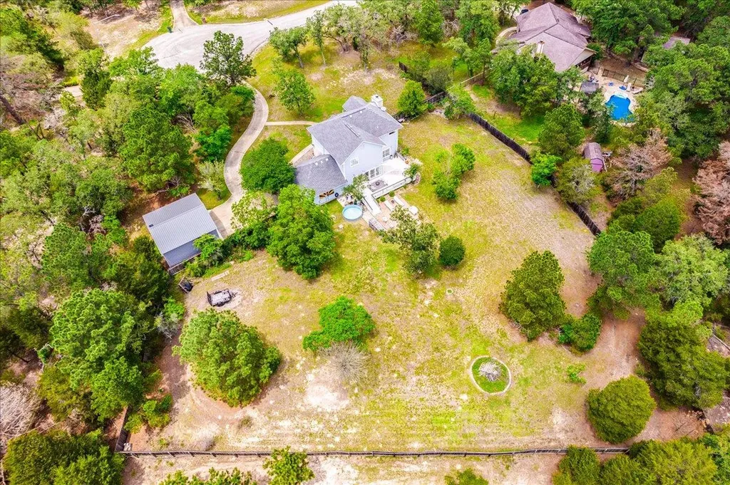 171 N Pin Oak Crossing Elgin TX 78621