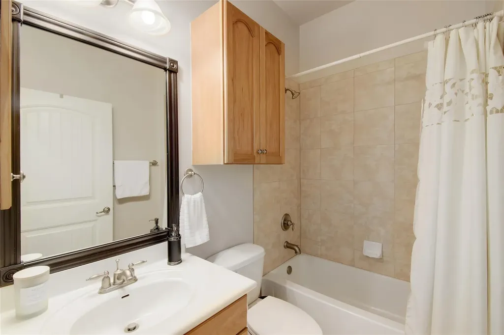 1000 The Cape #65 Road Horseshoe Bay TX 78657