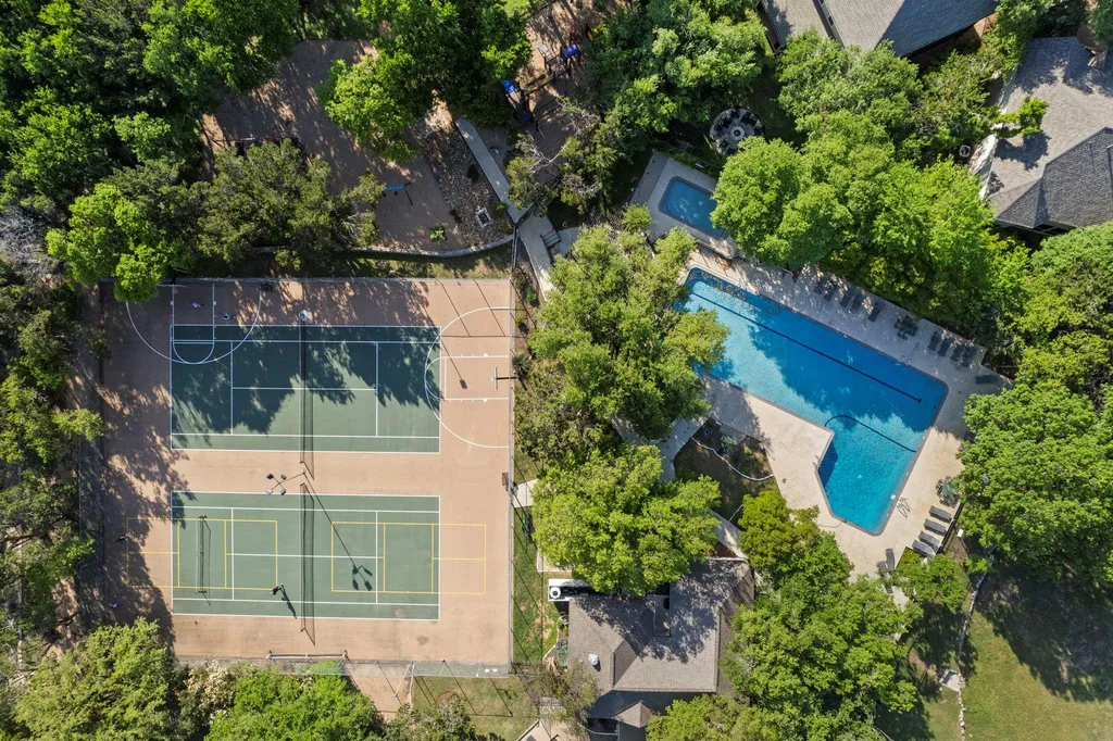 1910 Springwater Drive Round Rock TX 78681