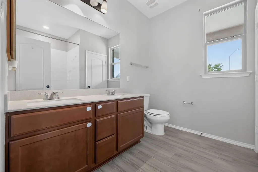 282 Lena Lane Kyle TX 78640