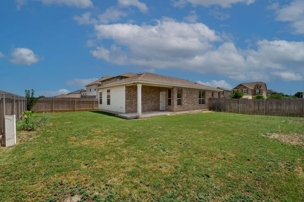 282 Lena Lane Kyle TX 78640