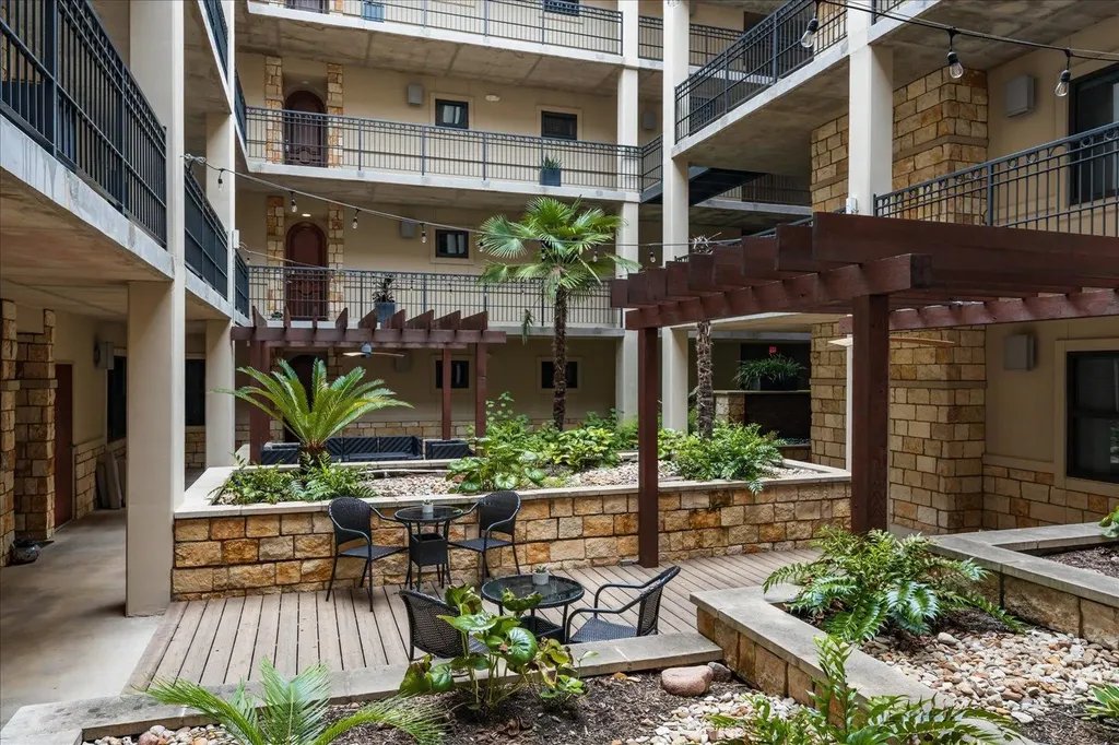 1812 West Avenue Austin TX 78701