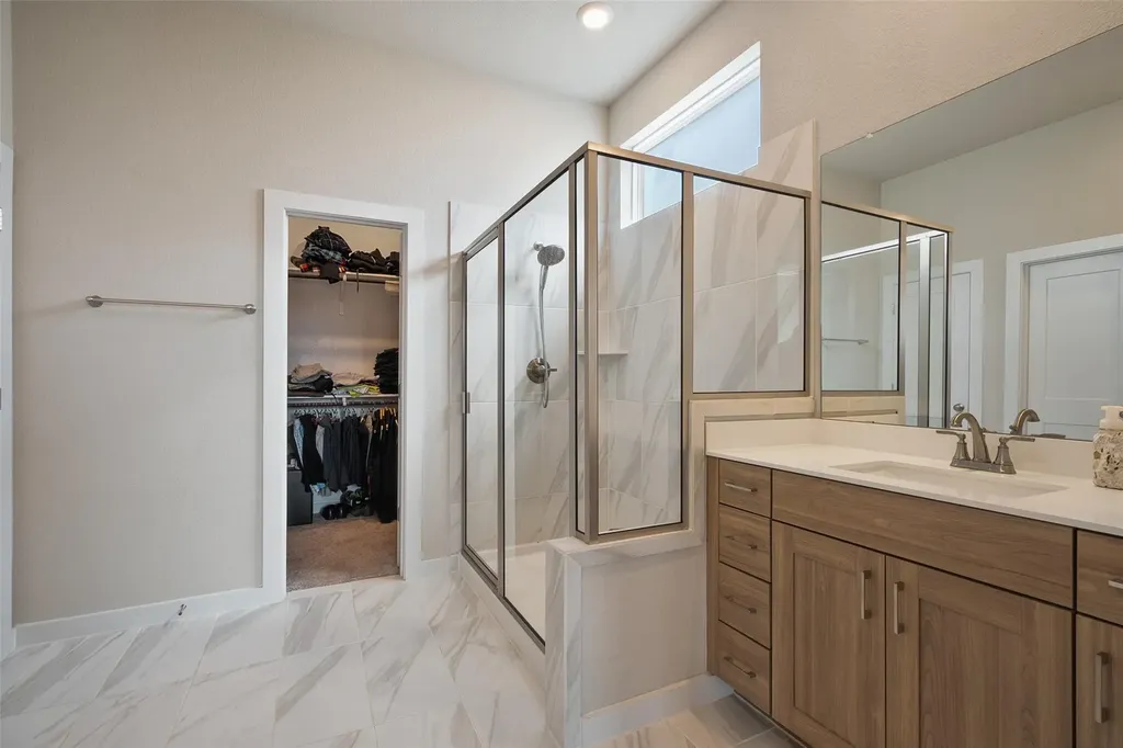 1112 Bluewood Bend Leander TX 78641