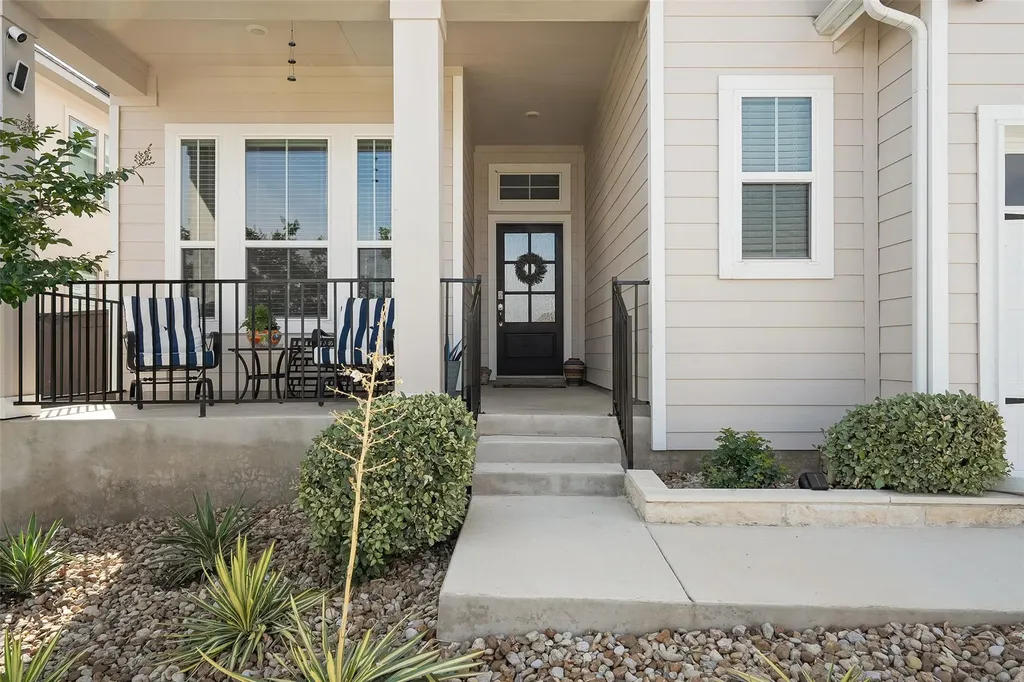 1112 Bluewood Bend Leander TX 78641