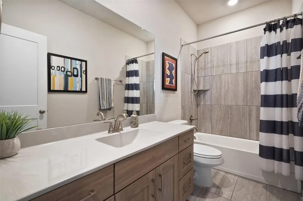 1112 Bluewood Bend Leander TX 78641