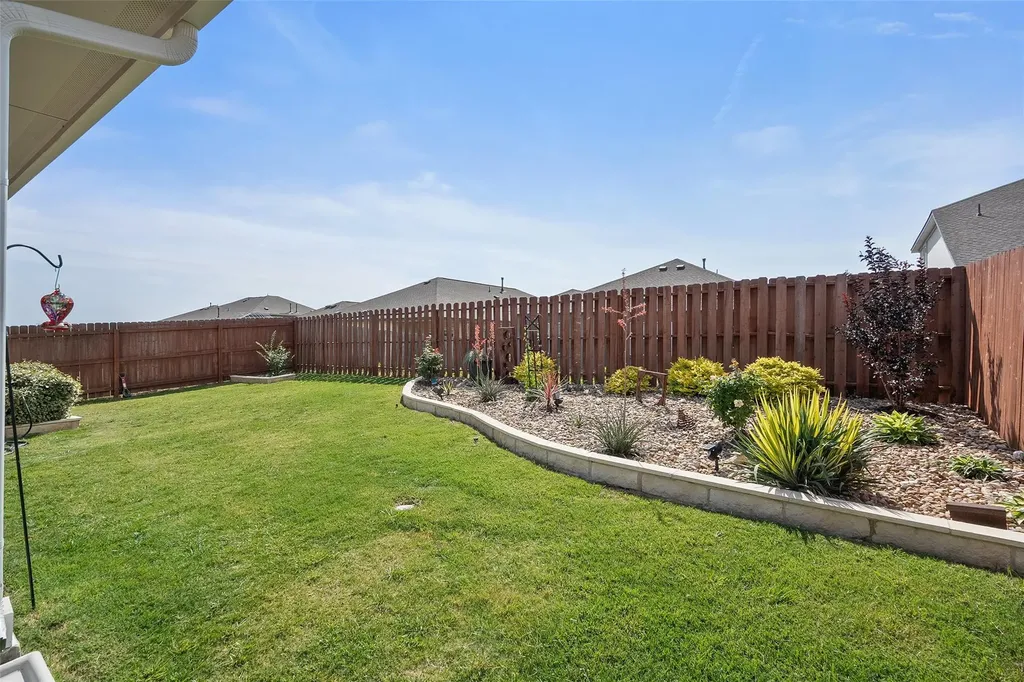 1112 Bluewood Bend Leander TX 78641