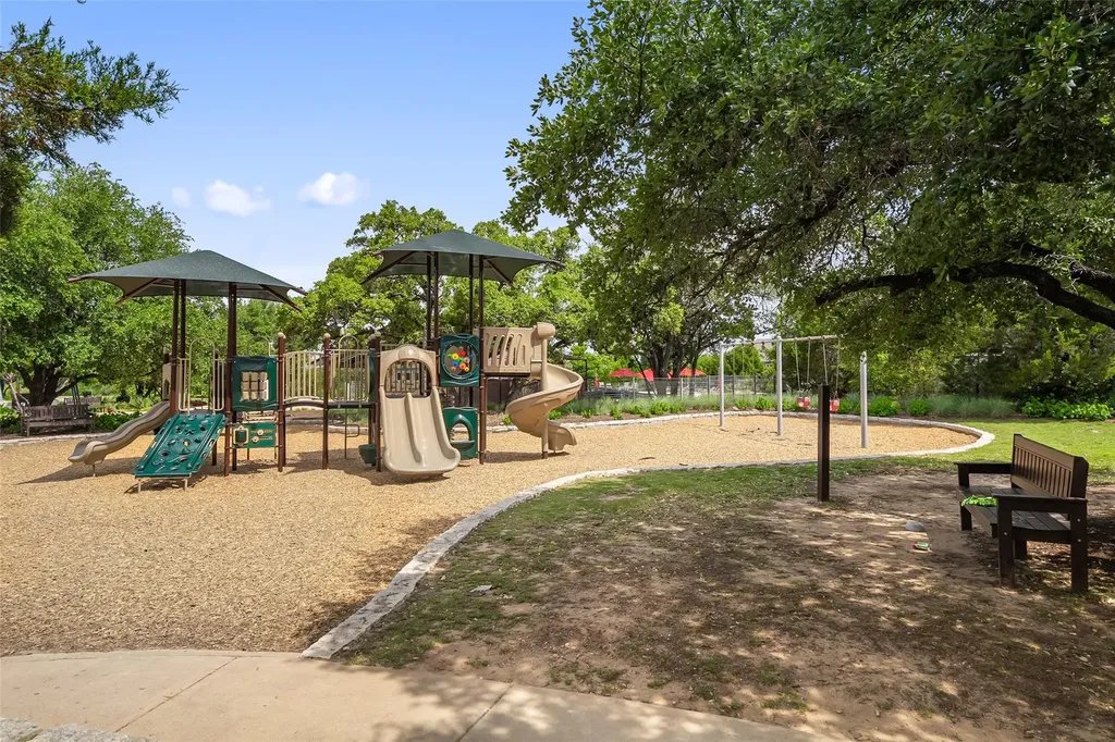 1112 Bluewood Bend Leander TX 78641