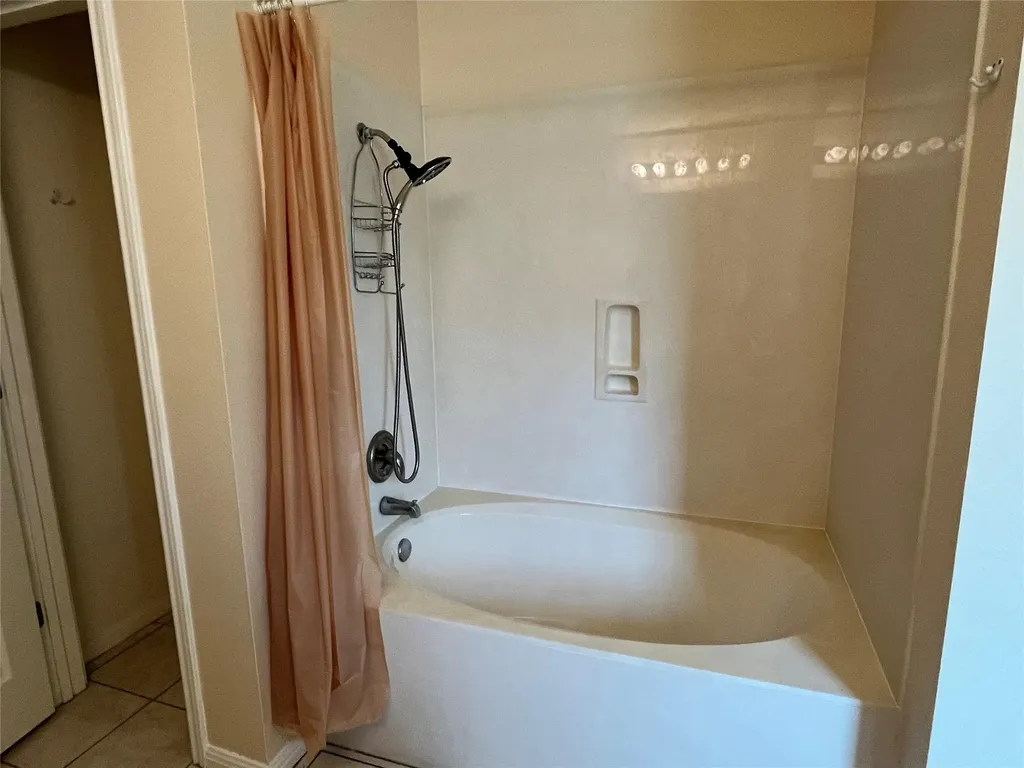 701 Los Robles Road Leander TX 78641