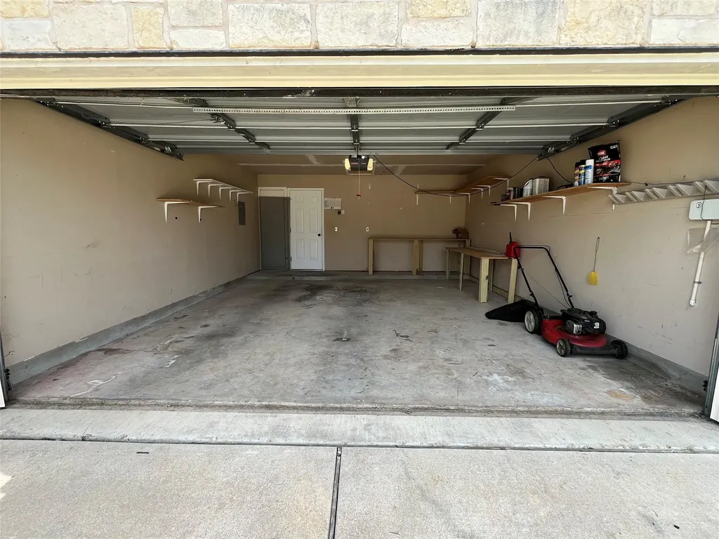 701 Los Robles Road Leander TX 78641