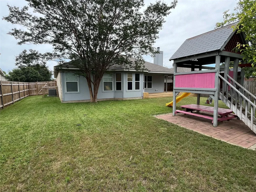701 Los Robles Road Leander TX 78641