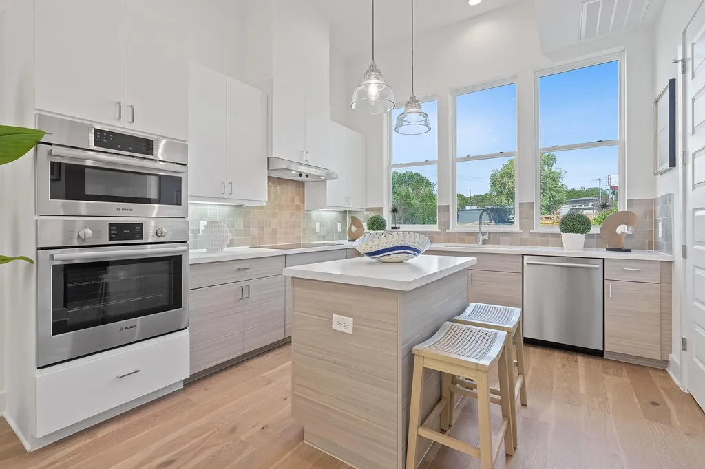 2505 Bluebonnet Lane Austin TX 78704