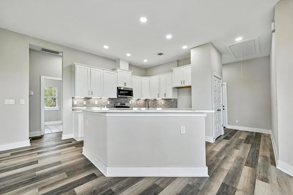 1404 Fault Line Drive Horseshoe Bay TX 78657
