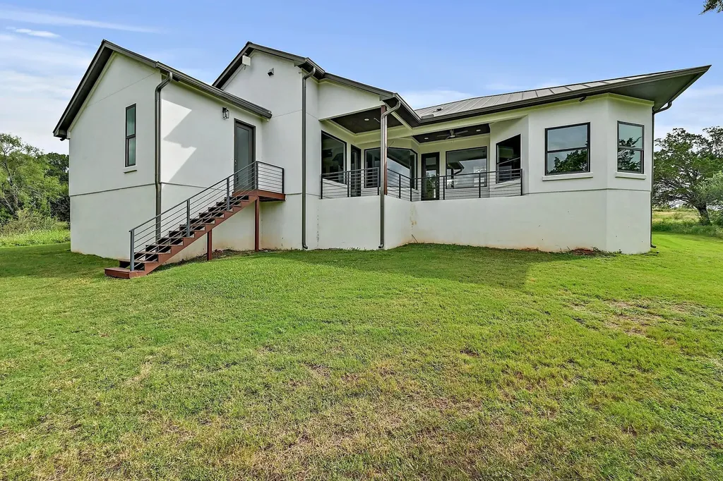 1404 Fault Line Drive Horseshoe Bay TX 78657