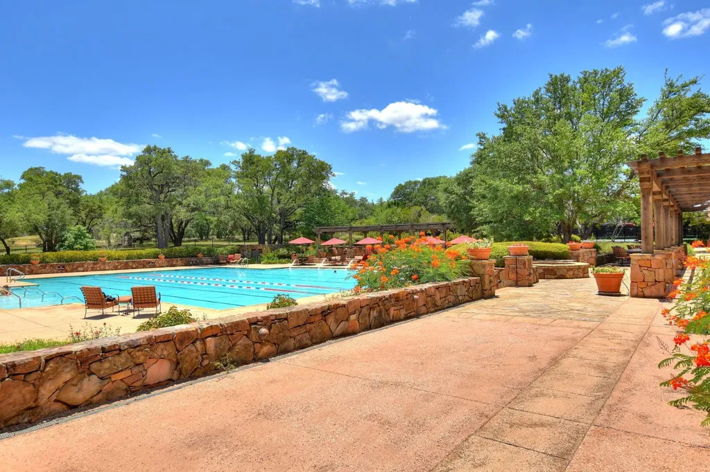 100 Dovetail Lane Georgetown TX 78628