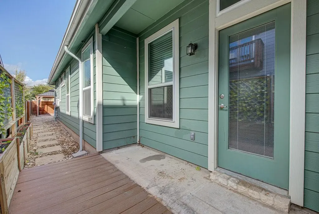 8816 Blaze Drive Austin TX 78747