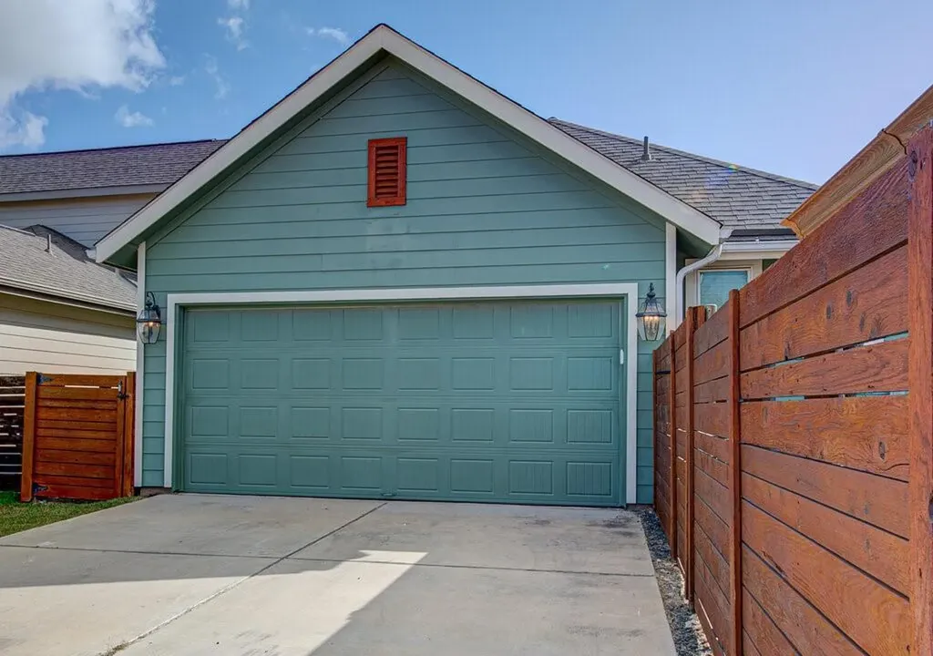 8816 Blaze Drive Austin TX 78747