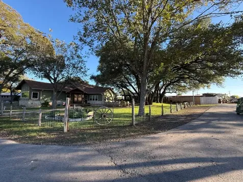 2425 Quail Foot Street San Antonio TX 78253