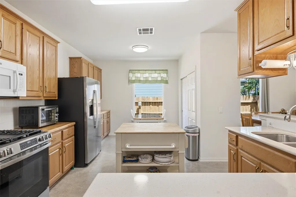 485 Faircrest Drive Buda TX 78610