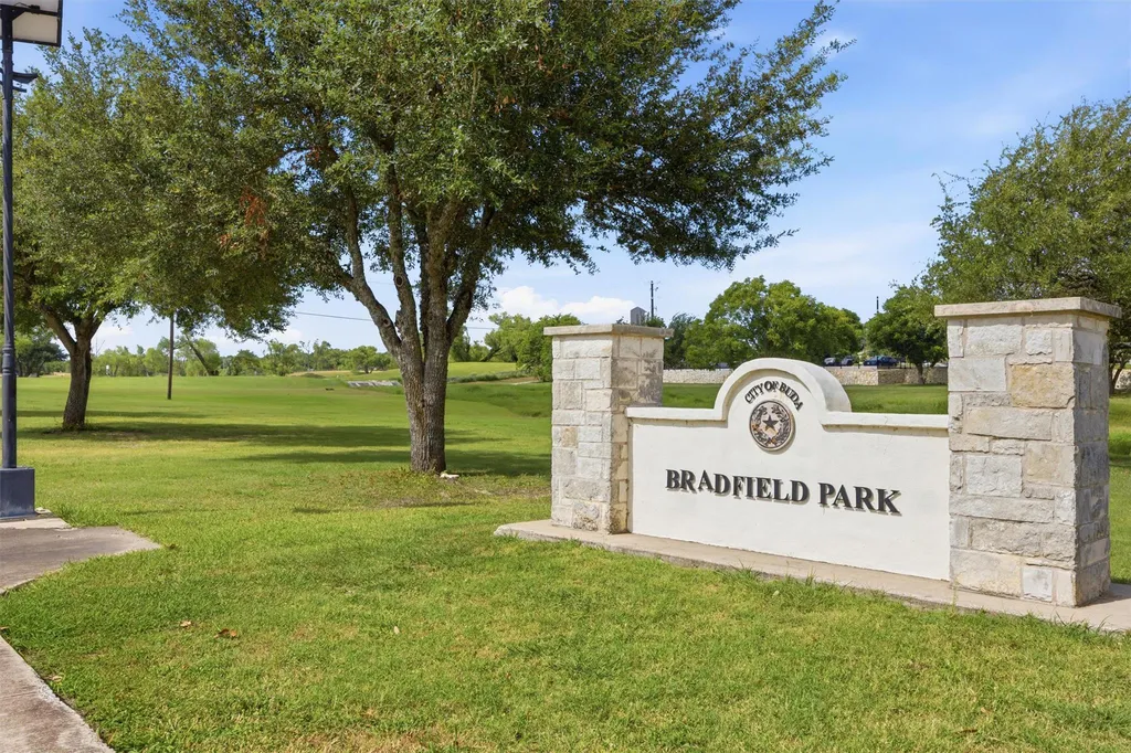 485 Faircrest Drive Buda TX 78610