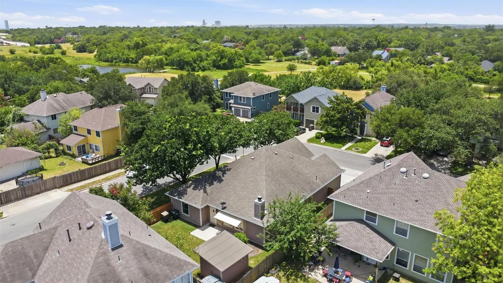 485 Faircrest Drive Buda TX 78610