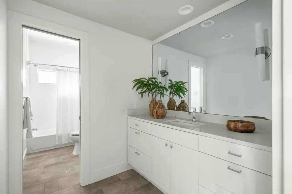 2703 Maria Anna Road Austin TX 78703