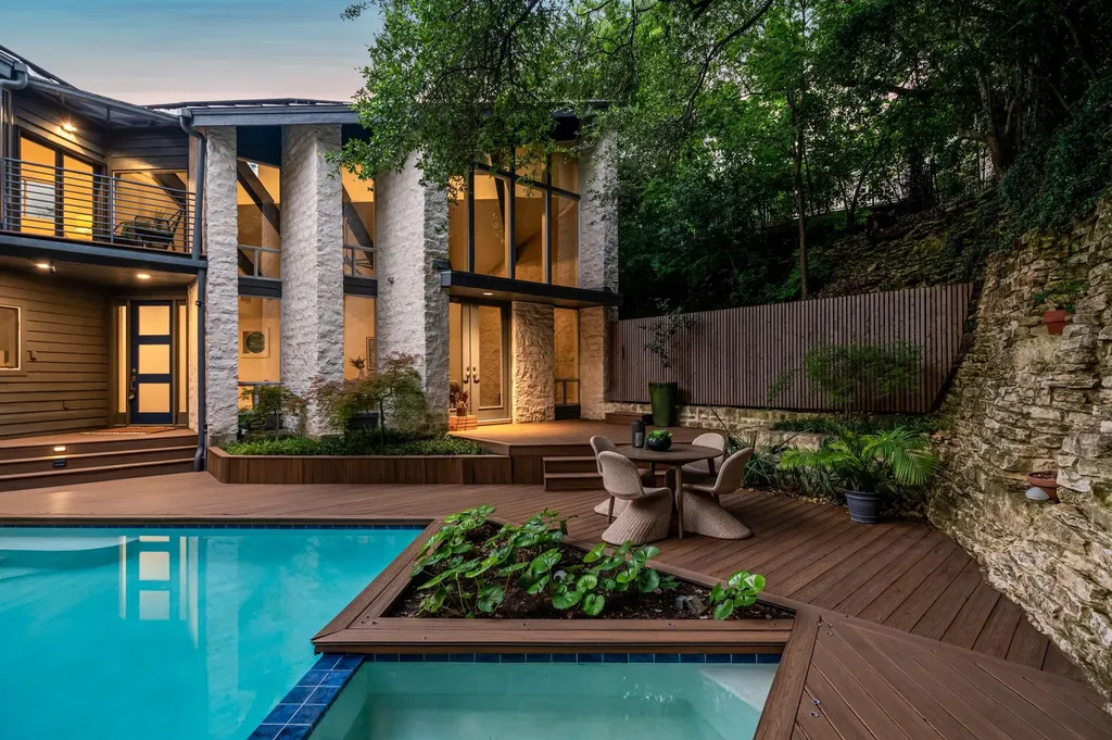 2703 Maria Anna Road Austin TX 78703