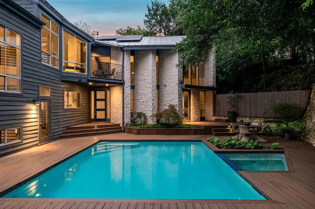 2703 Maria Anna Road Austin TX 78703