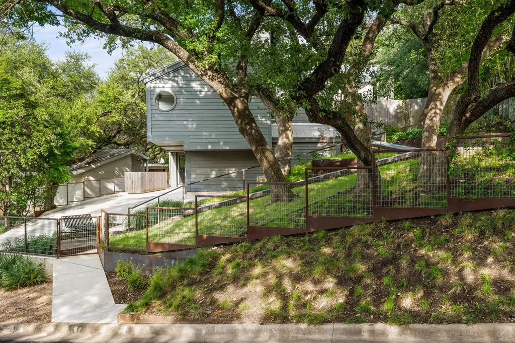 2703 Maria Anna Road Austin TX 78703