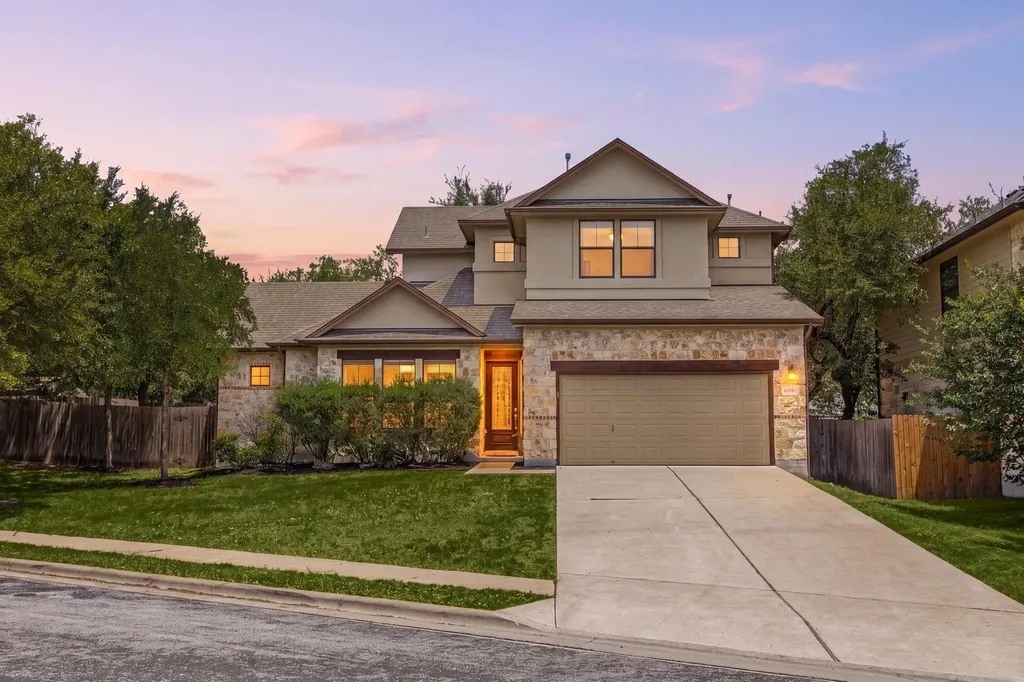 6916 Barstow Court Austin TX 78749