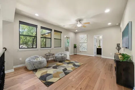 6916 Barstow Court Austin TX 78749
