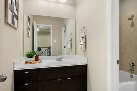 6916 Barstow Court Austin TX 78749