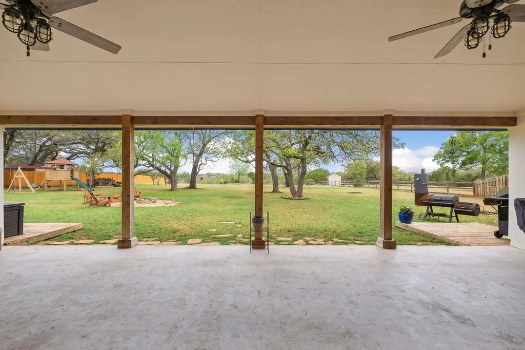 744 W Bartlett Drive Buda TX 78610