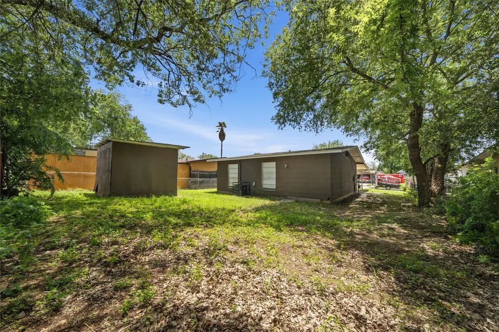 5435 Painted Horse Street San Antonio TX 78242