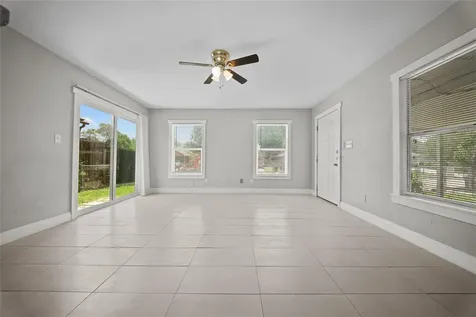5435 Painted Horse Street San Antonio TX 78242